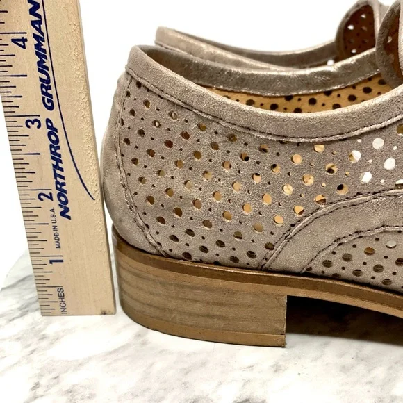 Anthropologie + Gee WaWa Metallic Perforated Oxford Flats 41 Spain Classic Boho